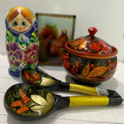 Тепло русской традиции в каждой черточке