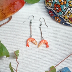 Серьги с реалистичным исполнением