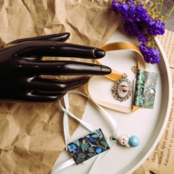 Украшения с частичкой жизни