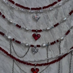 Ищите неповторимые украшения?