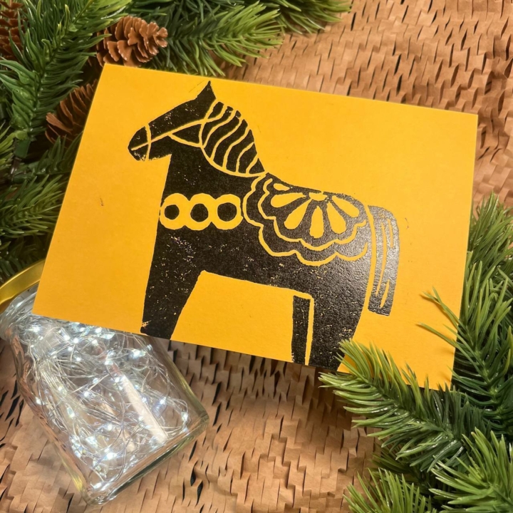 Открытки, выполненные в уникальной технике линогравюры