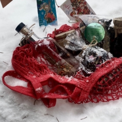 Авоська популярна в любую погоду и любое время года