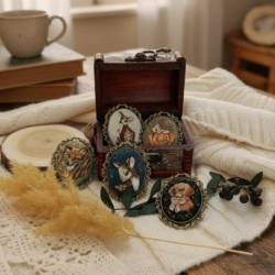 Броши в разных техниках