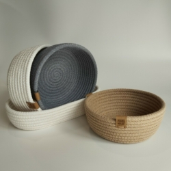 Полочка №175 с сумками, косметичками и корзинками